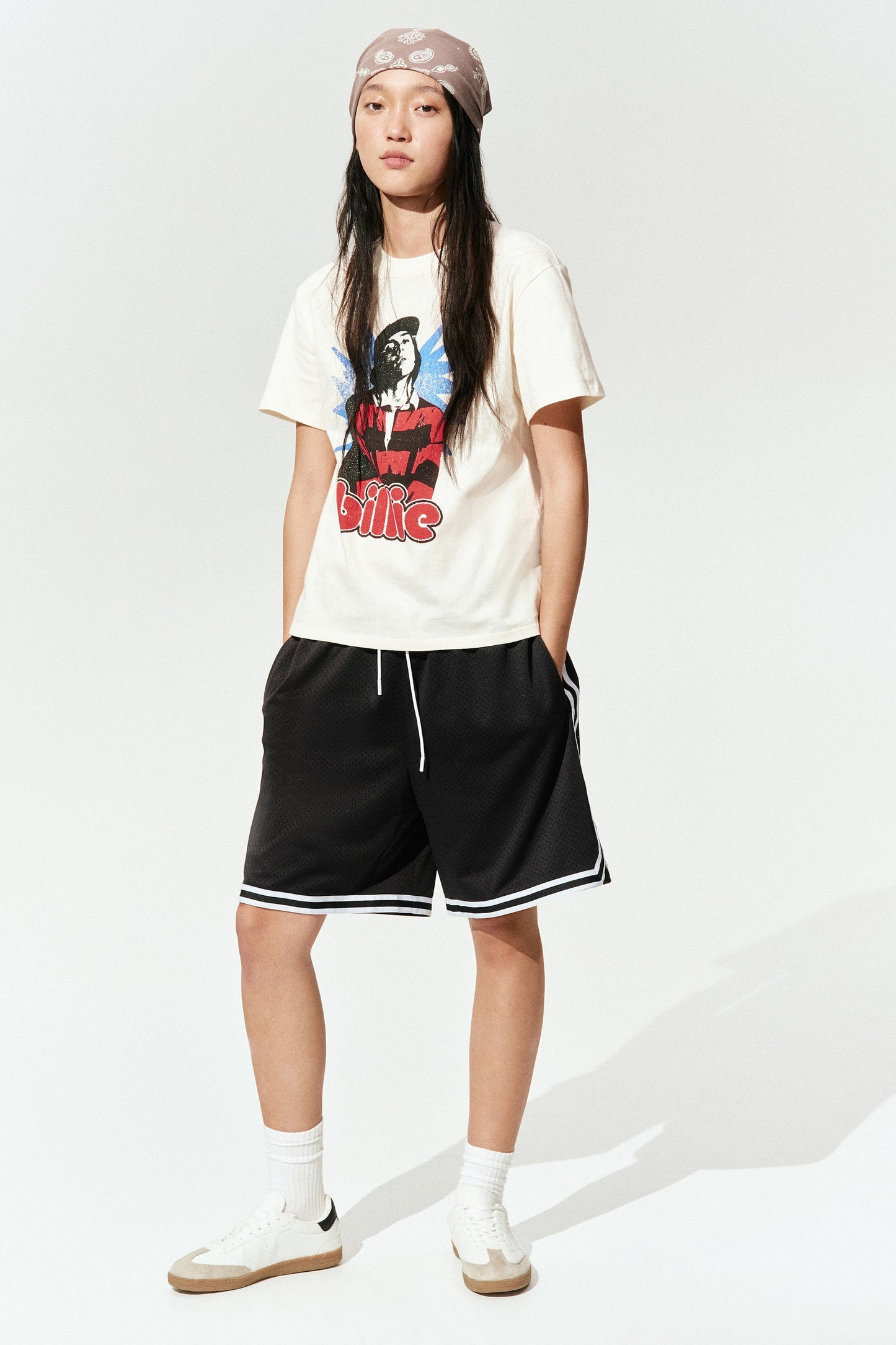 BILLIE EILISH UNISEX T-SHIRT - THE PERFECT GIFT