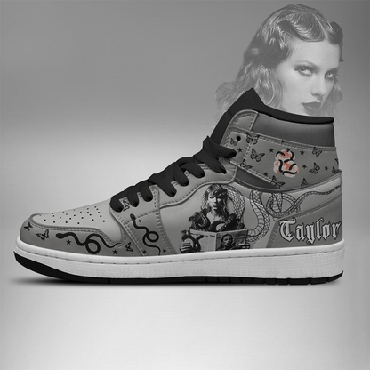 LIMITED EDITION - NEW CUSTOMIZED TAYLOR SWIFT AIR JORDAN SHOES